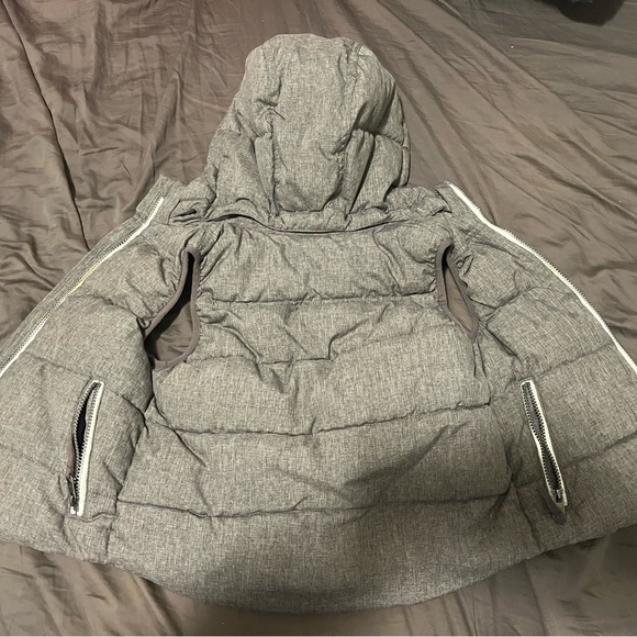 Gray Hooded Puffer Vest - Picture 3 of 4